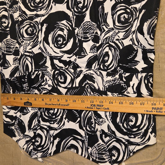 Plus Size Lane Bryant Black Roses Dress - Picture 6 of 6